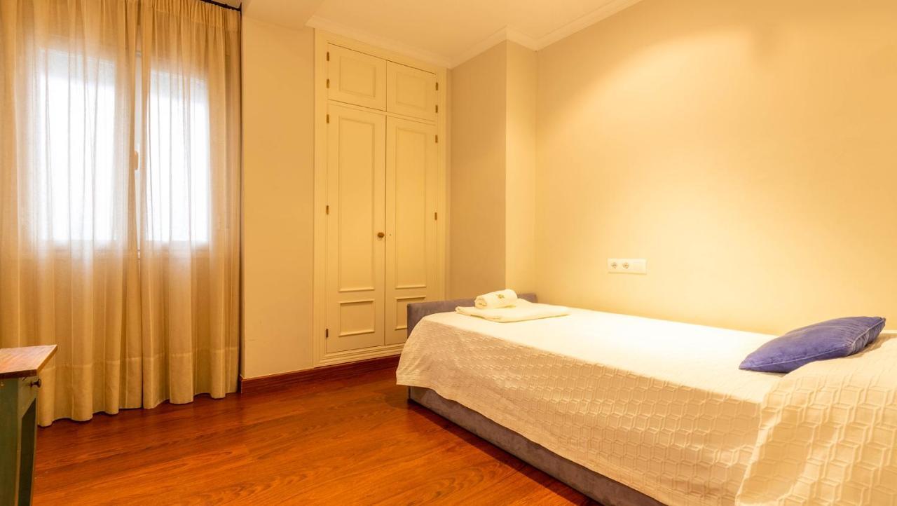 Apartamento Arenal - 3 Habitaciones Севилья Экстерьер фото